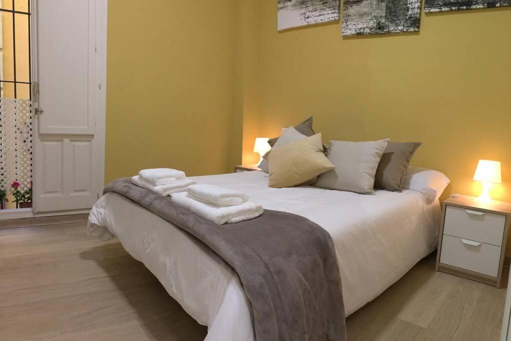 Appartement Cozy And Well Located In The Center Of *